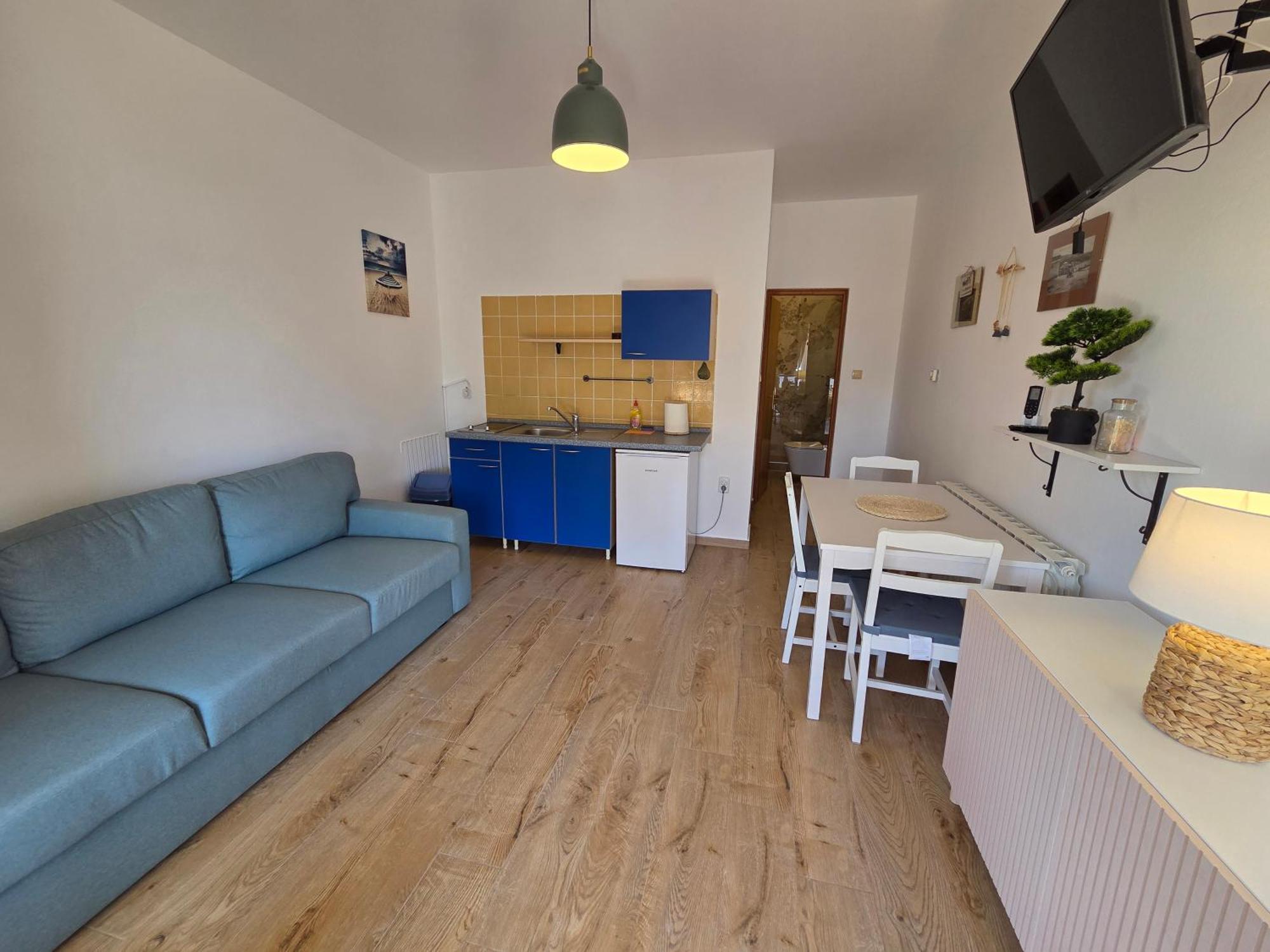 Apartments Leticia Baska  Exterior photo