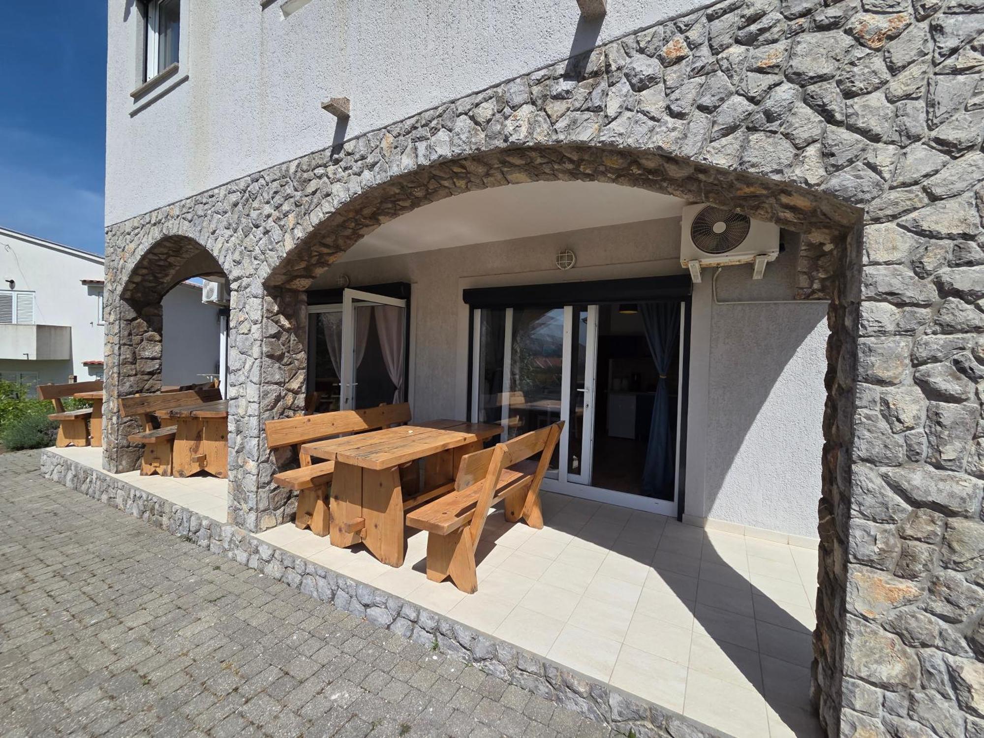 Apartments Leticia Baska  Exterior photo