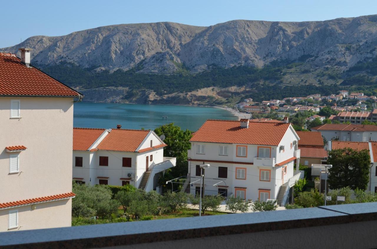 Apartments Leticia Baska  Exterior photo